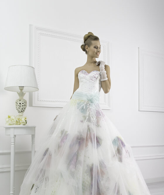 L 312 Abito da sposa in tulle stampato